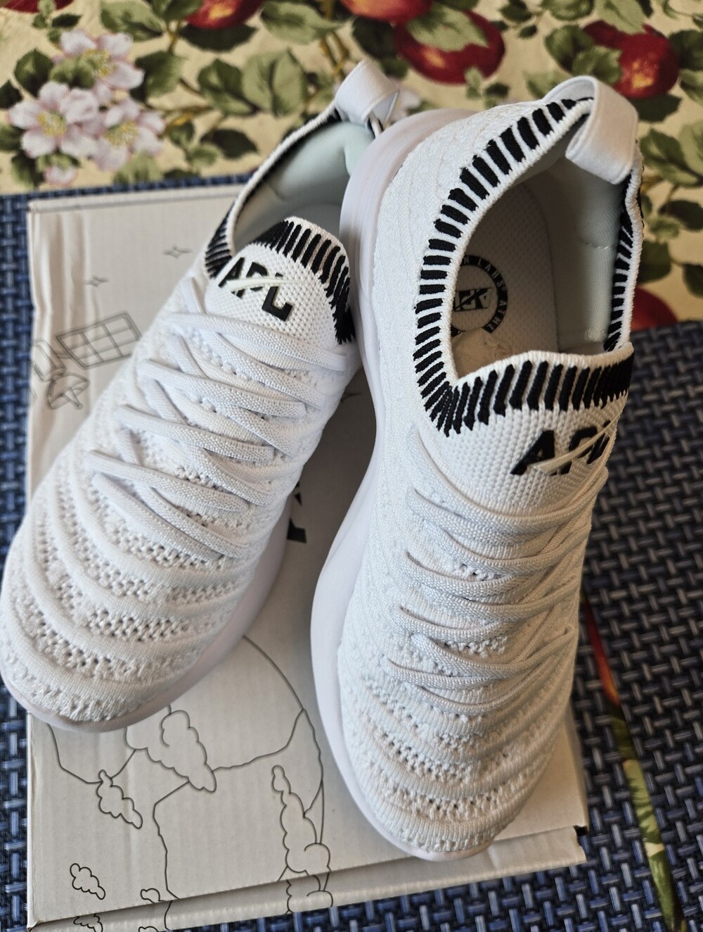 APL UNISEX Youth 1 Techloom Wave White/ Knit Slip-On Sneakers with Black Trim